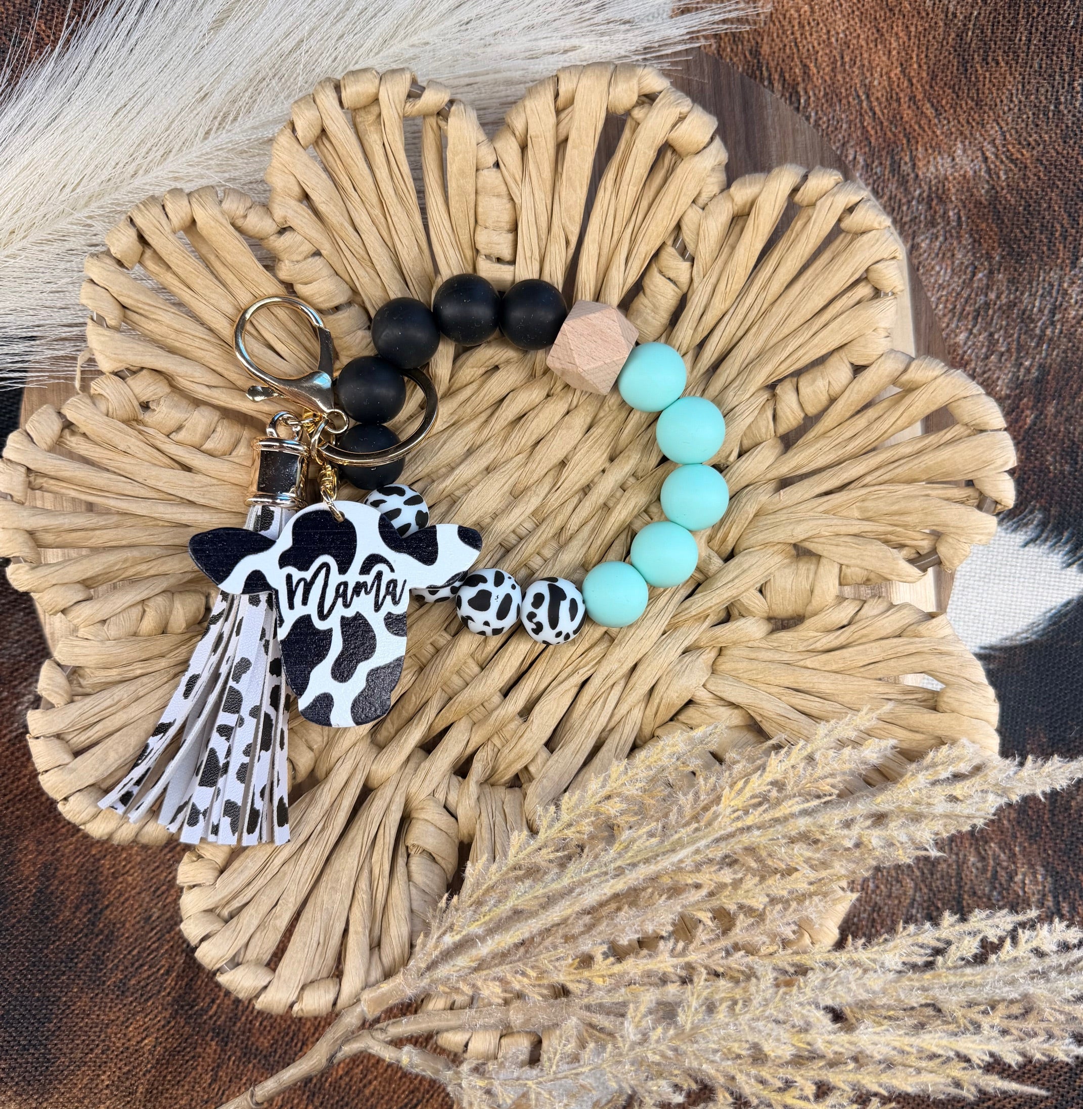 Cozy Cow Wristlet - Mint